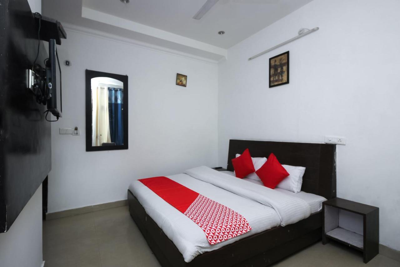 Oyo 1153 The Oak Valley Dharamshala Exterior photo